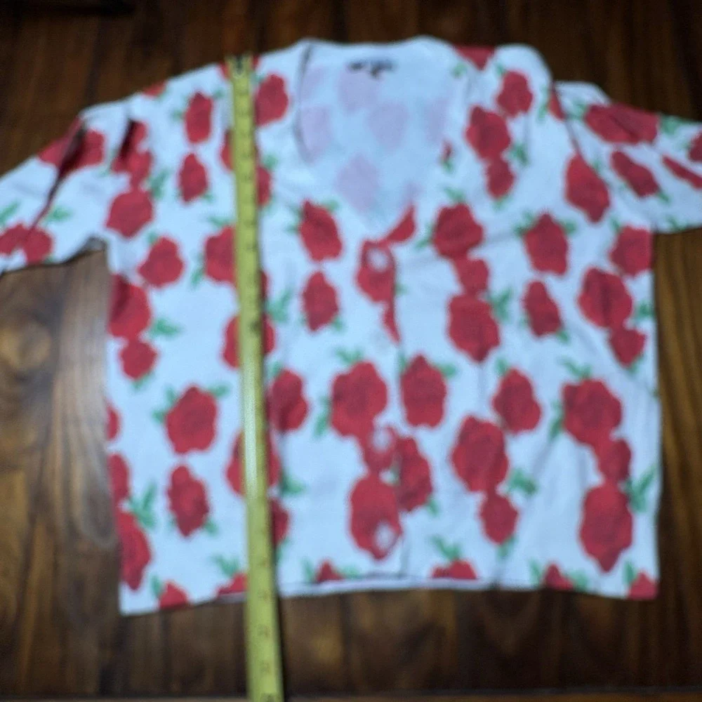 J. Society Rose Floral Cardigan Sweater Red White Cotton M A1387